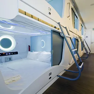 Capsule hotel M Qube